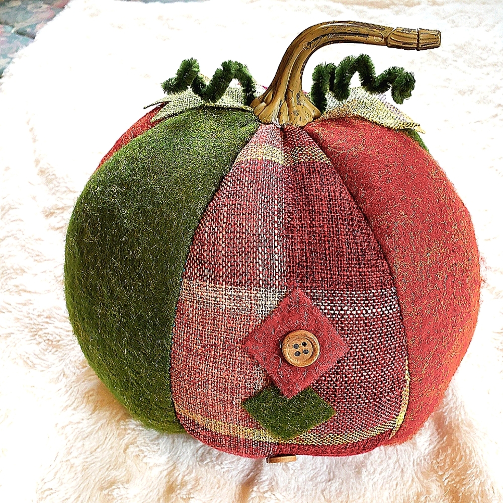 Fabric fall pumpkin